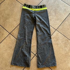 I am selling cute bellbottoms